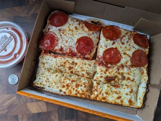 Review: Little Caesars - Detroit-Style Slices-N-Stix