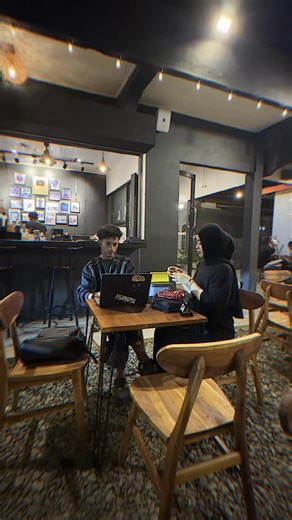 Captions yang Cocok untuk Kita Berdua