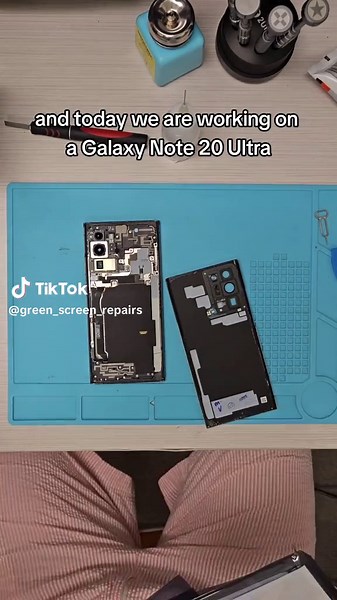 Samsung Galaxy Note 20 Ultra screen repair, not too bad! #samsung #samsunggalaxy #samsungnote #samsungnote20ultra #samsungrepair #phonerepair #screenrepair #screenreplacement #technician #techniciansoftiktok