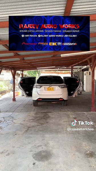 Car Audio System Showcase: 4xJBL Tweeters in Action