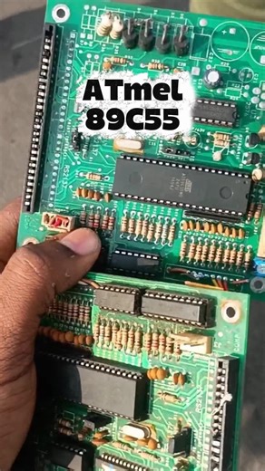 8051 microcontroller in Friday market 🤩💥#8051microcontroller #pallavaramfridaymarket #electronic