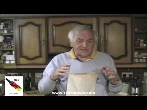 How to make wine - Banana and Fig Wine by TheInfoCo.com