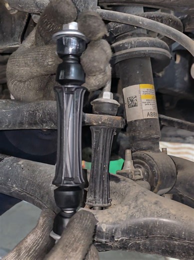 Troubleshooting GMC Tahoe Front Wheel Jumping Issues