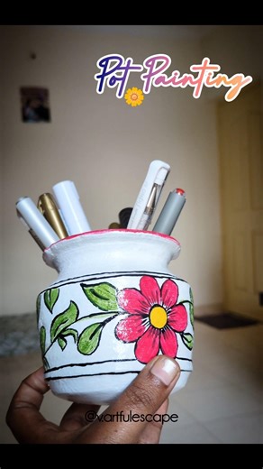 Pot painting#homedecor #potpainting #easydiy #diy #mudpot #aesthetic #acrylicpainting #flowerdesign
