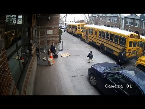 Video shows driver using sidewalk to pass Brooklyn school buses