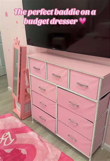 Affordable Pink Bedroom Makeover Ideas