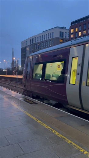 Class 170 (170422) #trains #diesellocomotive #railway #turbostar #travel