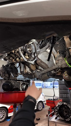 LAMBDA-TEC | VW TOURAN 1,5 TSI KURBELWELLEN DICHTFLANSCH WECHSELN !!! #carcommunity #viral #vw #touran | Instagram