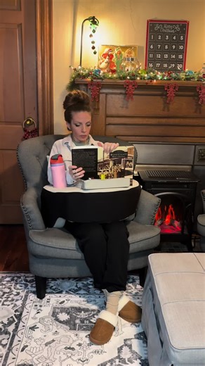 The Ultimate Lap Pillow With Cup Holders! Turn your couch or bed into the ultimate comfort zone with this U-shaped lap pillow. It has two built-in cup holders, a center pocket for snacks or your phone, and a super soft cushion that sits perfectly on your lap. Perfect for gaming, movie nights, or lazy days. Once you try it—you’ll never chill without it! #lappillow #couchsetup #movienightessentials #gamingsetup #snackstation