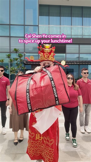 Chilli Manis Catering® on Instagram: "BREAKING NEWS: Cai Shen Ye has landed at Chilli Manis. 🚀🧧And his mission this CNY is to deliver prosperity meals to our guests who pre-orders their CNY buffet sets with us! So if you want your office or family gathering to be extra huat this year with a special appearance from our Cai Shen Ye, you know what to do 😉✨ T&Cs apply. #ManisExperience #chillimaniscatering #ChineseNewYear #amanisficentcny"