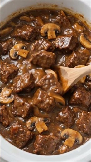 Slow Cooker Beef Tips & Mushrooms Full Recipe in Description #slowcookerrecipe #crockpotcooking