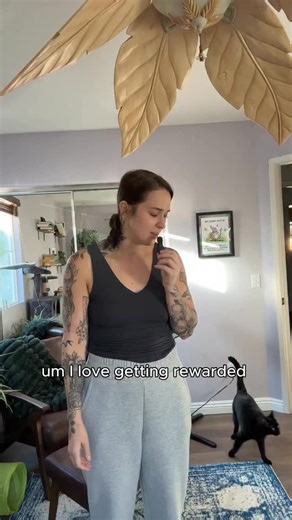 Quick Money Tips | Chloé Daniels on Instagram: "#ad Most people either go all in on crypto or avoid it completely. I do neither. Here’s how I earn crypto: I use the Coinbase One Card that gives me up to 4% back in Bitcoin on every purchase based on my assets on Coinbase — which means I’m literally earning crypto while living my normal life. Comment COIN and I’ll send you the link to apply or learn more about the Coinbase One Card Terms, conditions, and limitations apply. Subject to eligibility a