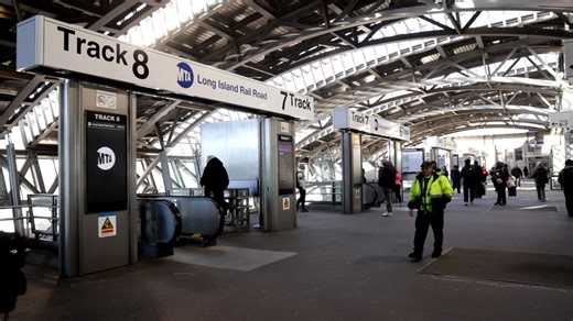 LIRR commuters weigh in on Jamaica station redesign