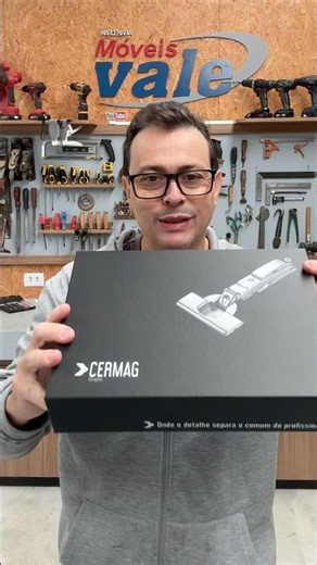 Sales pitch box / Link to the website in the video description