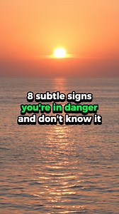 8 subtle signs you’re in danger and don’t know it #psychology #psychologyfacts #weirdfacts #anxiety #stress #nervous #trustyourself #trustyourinstincts #toxicpeople #redflags #badenergy #toxic #redflags #toxicrelationships #toxicfriends #selfimprovement #lifeadvice #manipulativebehavior #badfriends #narcissist You’re wired to ignore danger—seriously. Psychologists call it “normalcy bias,” where your brain downplays threats just to protect your sense of control. But here’s the scary part: this bi