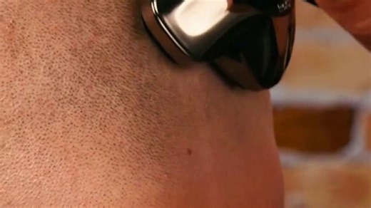 Skull Shaver Pitbull Gold TV Spot, 'Shave With No Nicks and No Cuts'