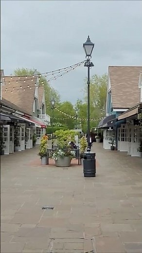 Bicester Village – Britain’s Premier Luxury Shopping Destination