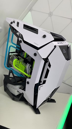 The Antec Torque case with all EKWB water cooling #pcbuilding #pcmr #pc #pcbuilds #pcgaming #setup #setuptour #gamingsetup