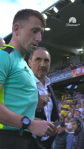 Brisbane Roar coach Michael Valkanis receives a red card after a heated altercation with the ref 😳🟥 And the tensions continued right down the tunnel. It's all happening at polytec Stadium 😅 📺 Watch #CCMvBRI live now on Paramount | A-Leagues