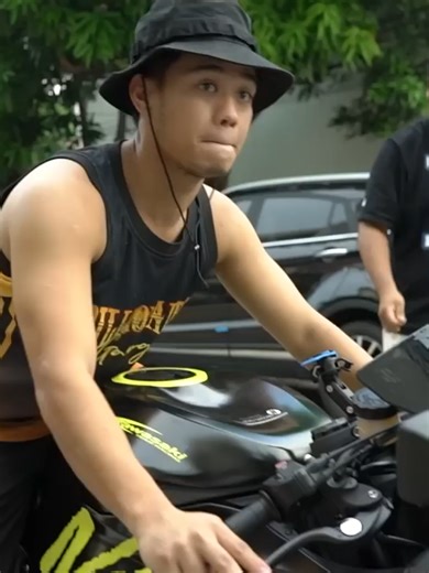 Carlyn Ocampo's Ninja Kawasaki Bike Prank