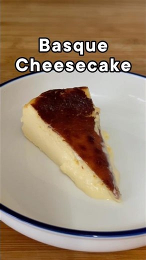 Basque Cheesecake 🍰 Get the Recipes on @gronda