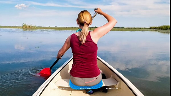 Anti Slip Kayak Gel Seat Cushion Thick Waterproof Egg Seat Cushion Kayak Seat Pad With Non-Slip Cover For Sit In Kayak Inflatable Kayak Canoe & Boat Kayak Accessories For Fishing Kayak (Blue)