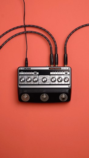 The DM-101 flows effortlessly between gritty vintage echoes and modern analog delay tones with extended high-frequency clarity. Multiple internal circuit elements are switched to define each of the 12 modes, including the number of active BBDs and their connection order, low-pass filter settings, and clocking rates. Twisting the Variation knob cycles through parameters unique to the different modes. In this example, the "Reflect" setting is used. A stereo delay sound that produces a reverb-style