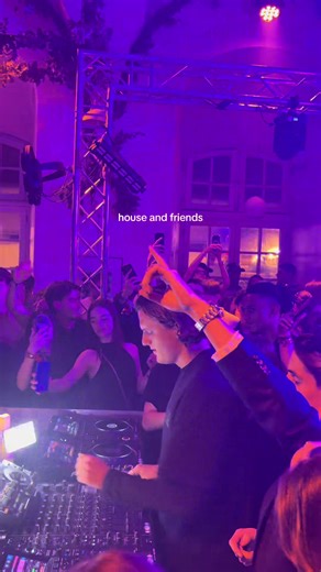 House Music Vibes with Alan Workman