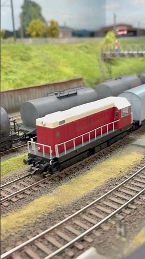 Bauzug der Leuna-Werke Walter Ulbricht / H0 Werkszug Sachsenmodelle / Piko V75 DR HO Modellbahn Lok