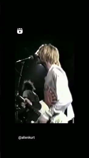 Nirvana – Territorial Pissings (Live): Pure Chaos, Pure Grunge