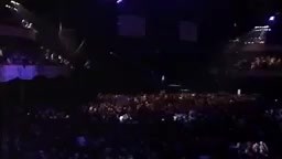 Brian Littrell 'One Last Cry' cancion de Brian McKnight en el concierto Frankfurt, Alemania (1997)... Siempre ame este tema , antes lo escuchaba y lo tenia en cassette y lo ponia con temas ineditos de los bsb y me dormia con las voces de ellos. .eso de poner lado "a" o "b" no saben la generacion de ahora.., despues vino el cd y podias poner " repeat" , pero .yo extraño oir mis cassette en la radio porque era trabajoso grabar las canciones que te costaba tener.. ahora con internet encontras de to