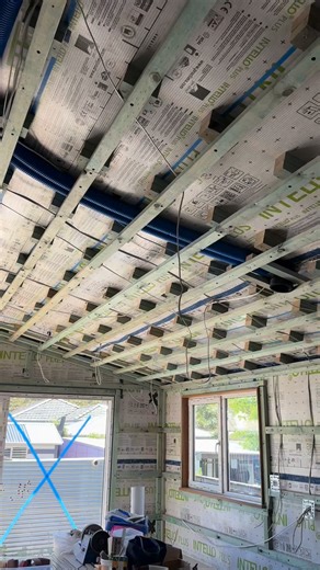 Visited a colleagues high performance home recently. It shows off what makes a great house comfortable, healthy and efficient. This reel shows the airtight layer (the white wrap with green writing - Proclima Intello), the service cavities INSIDE the air tight layer, and some of the ductwork for the heat return ventilation system. Designer @ecocentric_building_design Wraps @proclima #passivehouse #passivhaus #buildingdesigner #buildingdesign # | Mark Davis Design