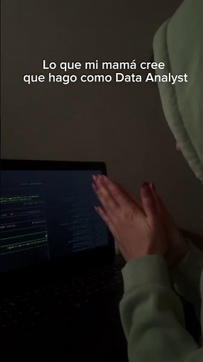 At datdata we help you become a Data Analyst 📊💻
