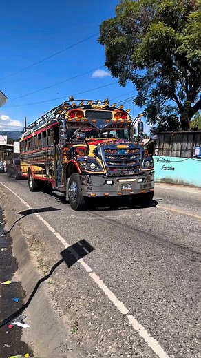 5.8K views · 52 reactions | chicken bus de Quiché . . . . . . . . . . . . . . . . #Guatemala #funnyvideos #reelsviralシ #elronaldo69 #facebookviral #reelsvideoシ #reelsfypシ | El Ronaldo | Facebook