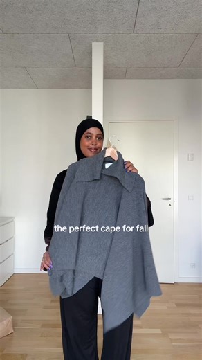The Perfect Cape for Fall Fashion