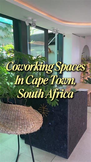 Sharing some of the cutest spaces I’ve found to work and get caffeinated! Came across this adorable Yoga and Coworkinh studio in CBD. Pool, showers, WiFi, and daily yoga classes? #capetowncafes #capetown