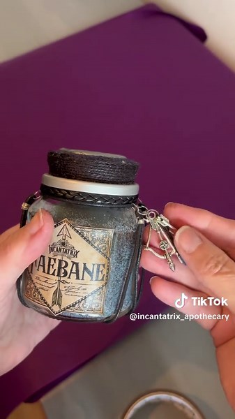 Potion Order Packing for Magical Collections