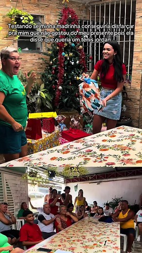 O brilho sumindo quando viu que não era o jordan #amigosecreto #amigooculto #reacao #natal #biancagoncalvesfamilia #humor #fyyyyyyyyyyyyyyyy #familiareunida #nikejordan #tenis #trollagem #tianeli #disfarçar @Bianca Gonçalves
