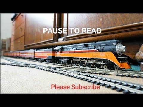 SP Daylight GS-4 Class 4-8-4 Loco and train. Lionel HO gauge model.