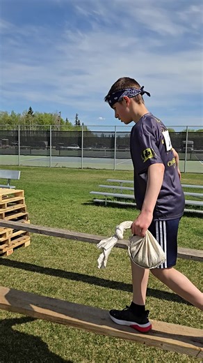 Bet you can't crush the monkey bars like number 18! 💪💥 Who dares to go the extra mile at Zulu Challenge? Tag your challenger! 🏋️‍♂️🔥#OvercomeLimits #EpicEffort #KidsFitness #ZuluChallenge #ChallengeAccepted #MonkeyBars #StrongSpirit