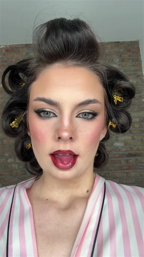 dirtymargtini (@dirtymargtini)’s video of wedding makeup artist