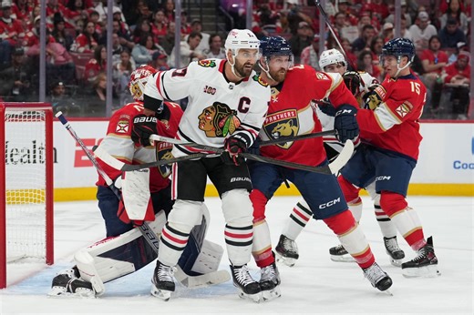 [FIGHT] AJ Greer vs Nick Foligno exchange heavy blows in 2025-26 NHL season opener b/w Panthers vs Blackhawks