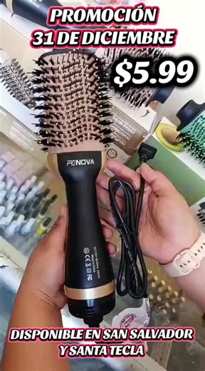 Promoción del Cepillo 3 en 1 en El Salvador