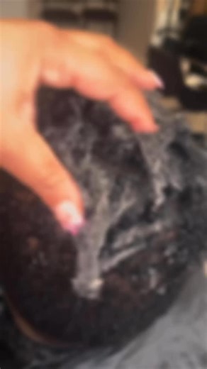 Full loc transformation ✨ Old locs removed ➡️ fresh install with precise parts, higher-quality extensions, and a healthier foundation. This is how you start your loc journey the right way. #LocExtensions #LocInstall #ChicagoLoctician | Aliah Scott