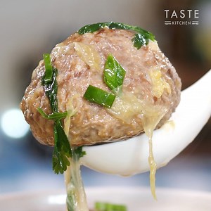 Stewed Pork Balls with Braised Cabbage ＃HomeCooking ＃TasteKitchen | Taste Kitchen