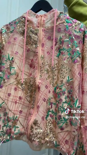 Stylish Hoodie and Jacket Combinations for Women