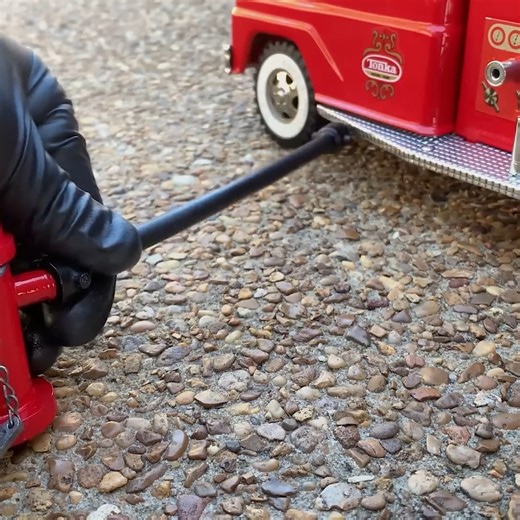 36K views · 362 reactions | Old Fire Truck Restoration | Rescue & Restore | Facebook