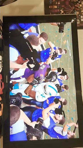 late 4 quarter interception by lamar jackson gives TUA the go ahead score