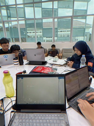 Belajar Bareng Anak Jurusan Ekonomi