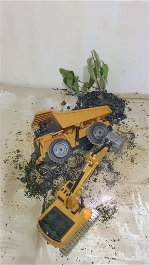 RC Excavator Skills, Help Truck #shorts